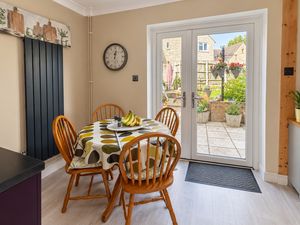 Dining Area- click for photo gallery